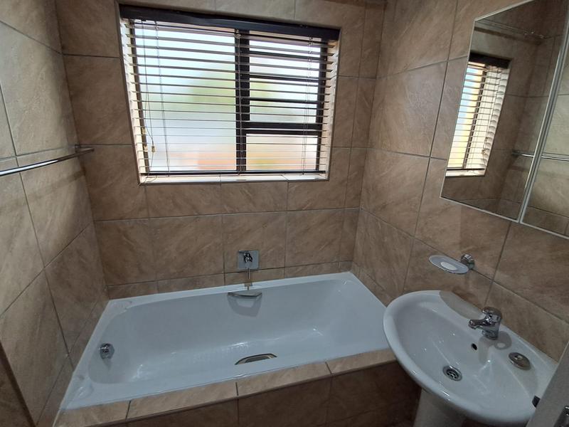 To Let 2 Bedroom Property for Rent in Brackenfell Western Cape